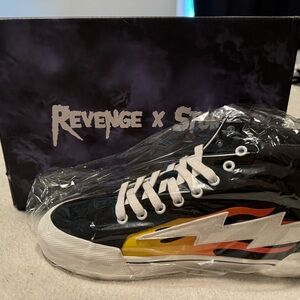 Revenge X Storm black flame high top men’s size 9 new in box